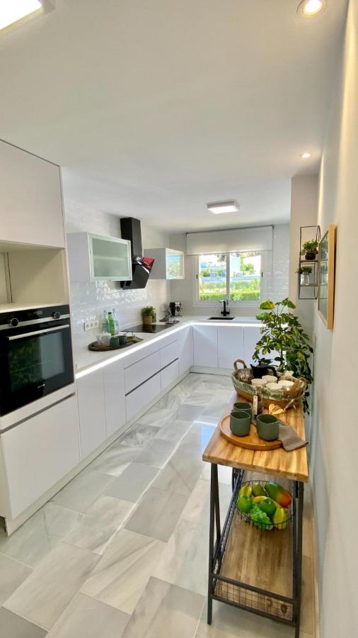 Ikram Front Beach Bermuda Beach Apartment เอสเตโปนา ภายนอก รูปภาพ