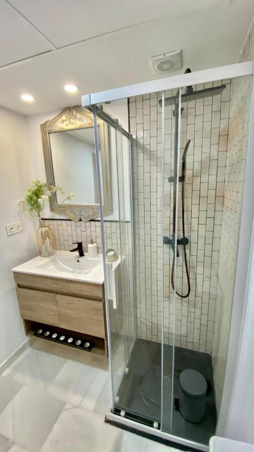 Ikram Front Beach Bermuda Beach Apartment เอสเตโปนา ภายนอก รูปภาพ